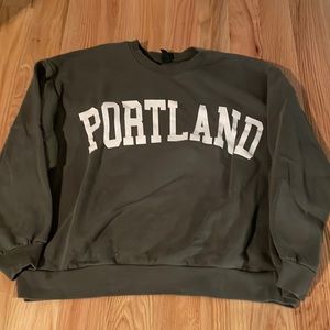 Portland sweatshirt size L